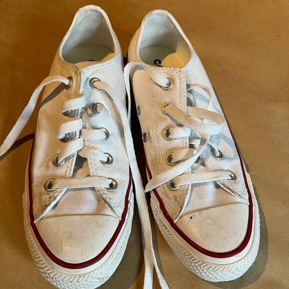 White Converse All Star Low Top - Picture 1 of 4